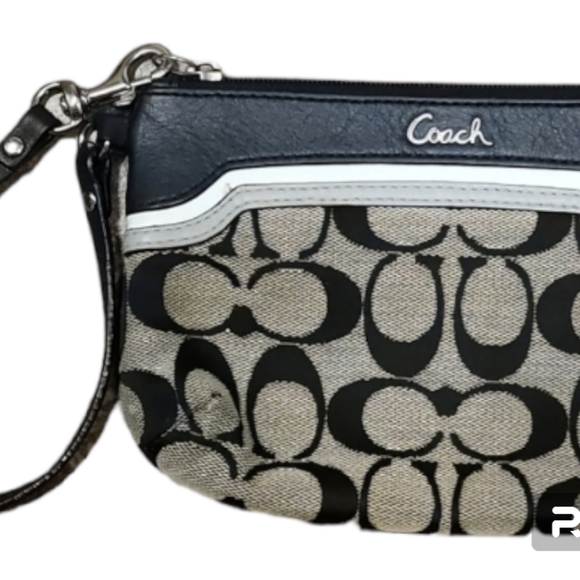 COACH 2 PIECE AUTH SIGNATURE PENELOPE  CROSSBODY TOTE W/ WRISTLET SET EUC - Picture 11 of 15